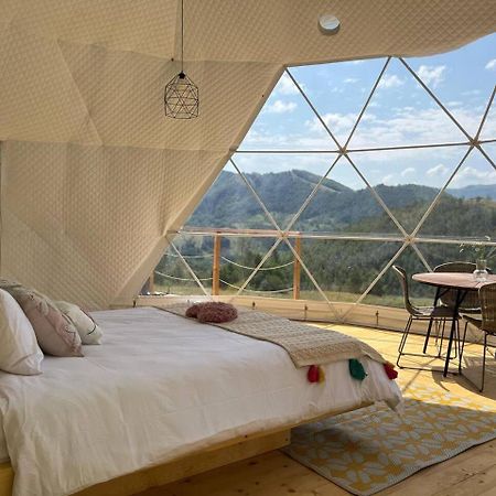 فندق Tranquil Dome - Manta'S Retreat Glamping Cornereva المظهر الخارجي الصورة