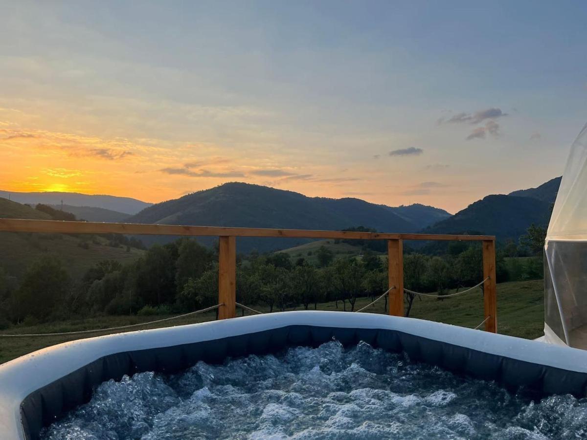 فندق Tranquil Dome - Manta'S Retreat Glamping Cornereva المظهر الخارجي الصورة