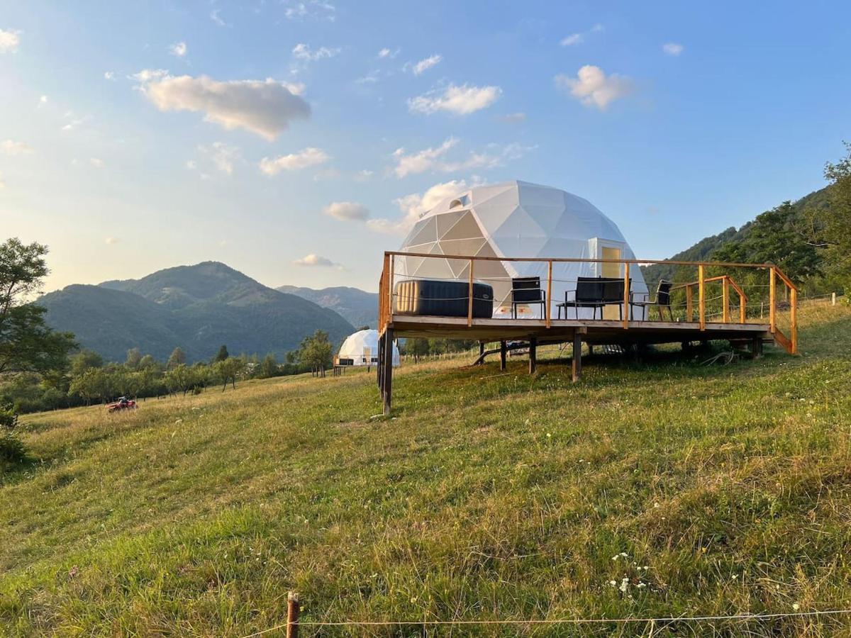 فندق Tranquil Dome - Manta'S Retreat Glamping Cornereva المظهر الخارجي الصورة