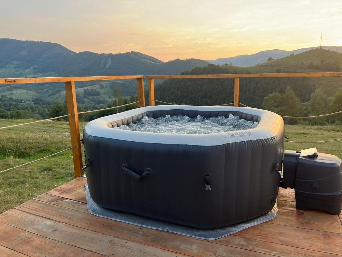فندق Tranquil Dome - Manta'S Retreat Glamping Cornereva المظهر الخارجي الصورة