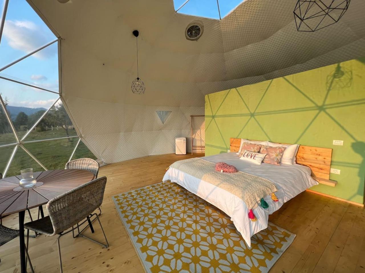 فندق Tranquil Dome - Manta'S Retreat Glamping Cornereva المظهر الخارجي الصورة