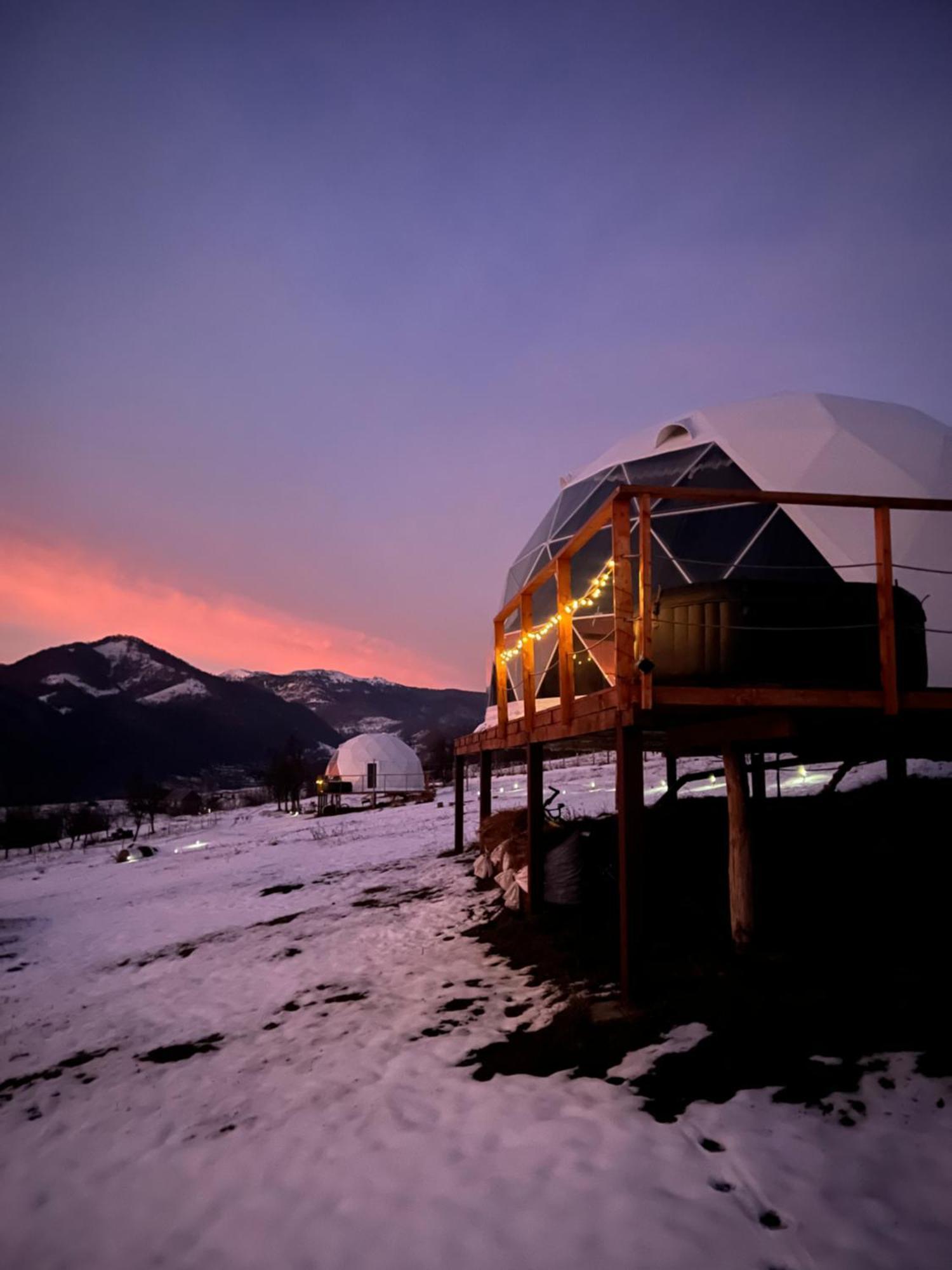 فندق Tranquil Dome - Manta'S Retreat Glamping Cornereva المظهر الخارجي الصورة